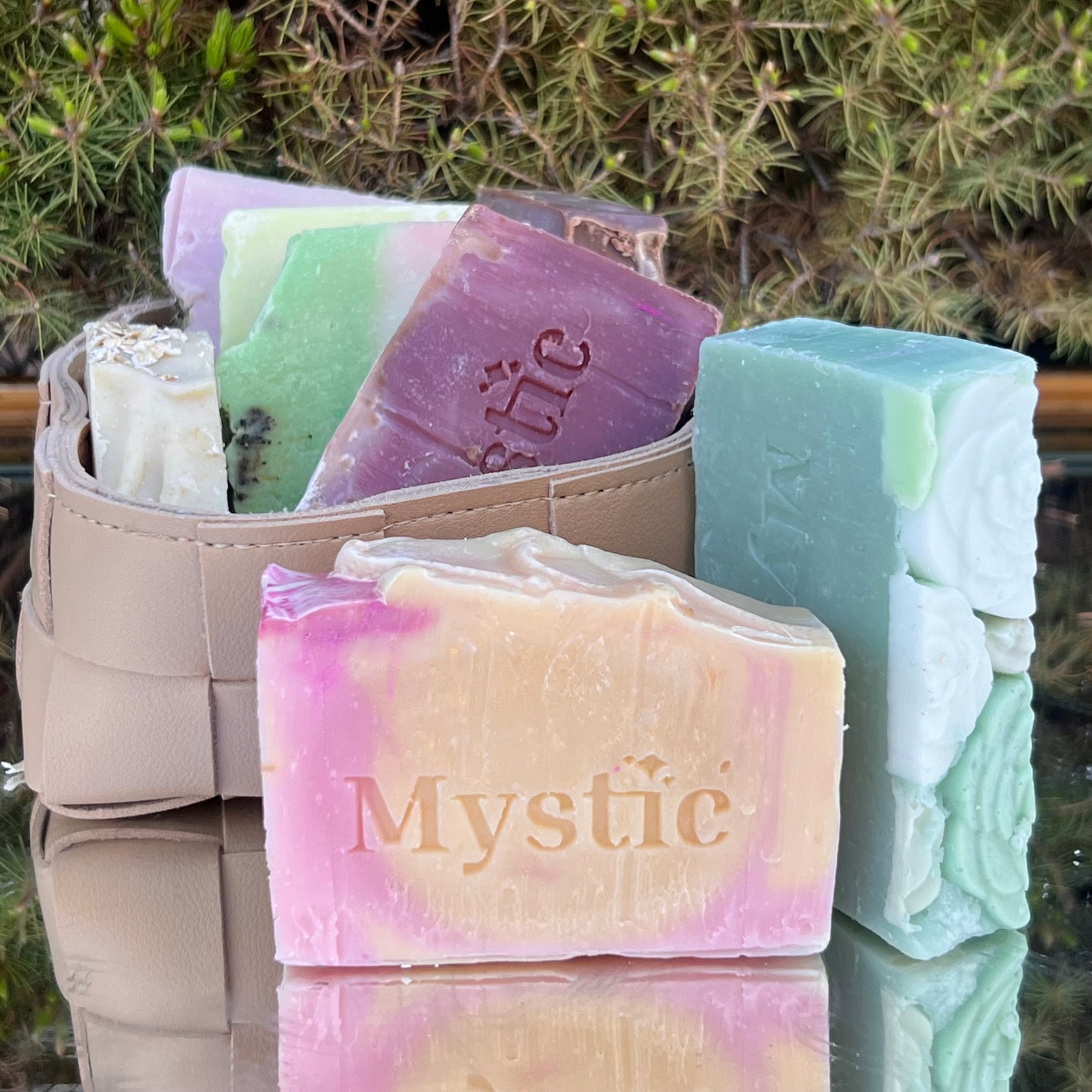Honey(succulent) Honeysuckle Bar Soap | 5 oz | Eco-friendly nontoxic bar soaps
