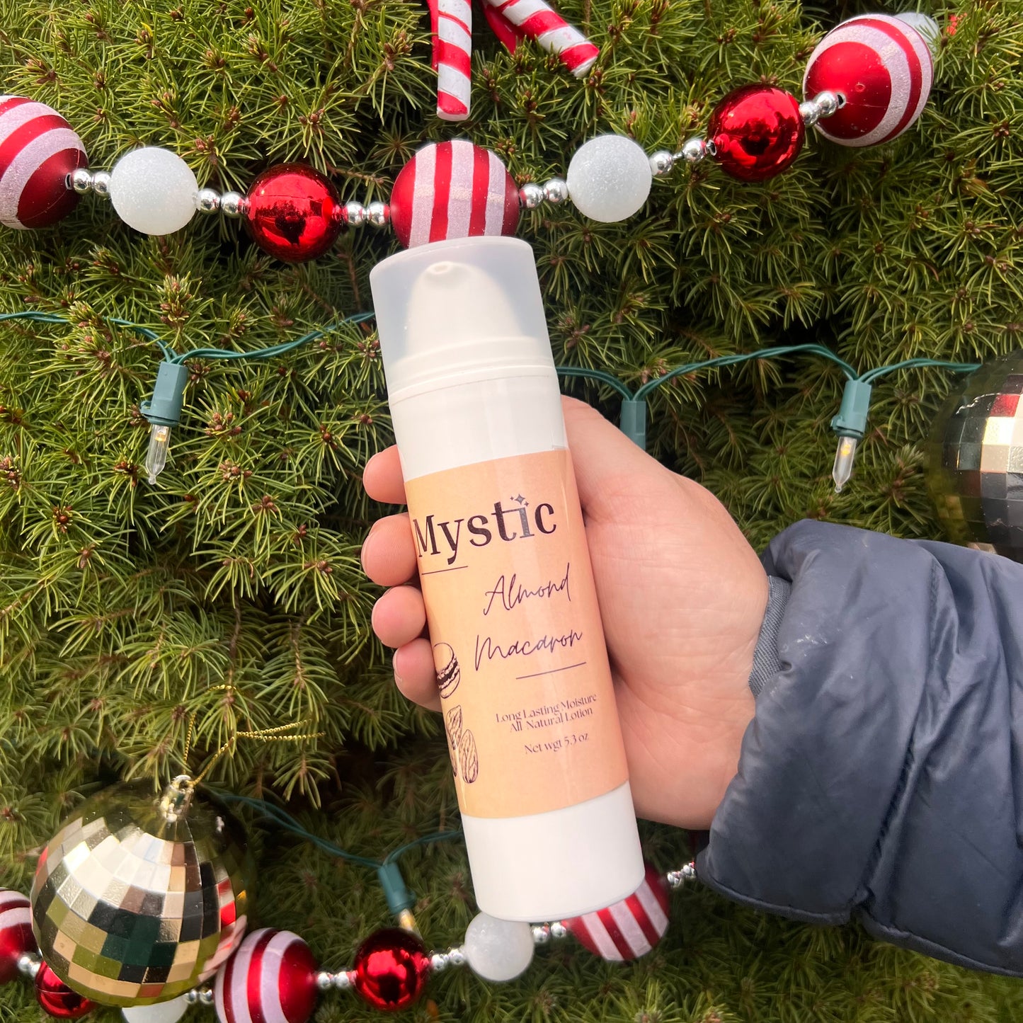 Almond Macaron lotion | 5.3 oz almond-oil based lightweight hydrating formula