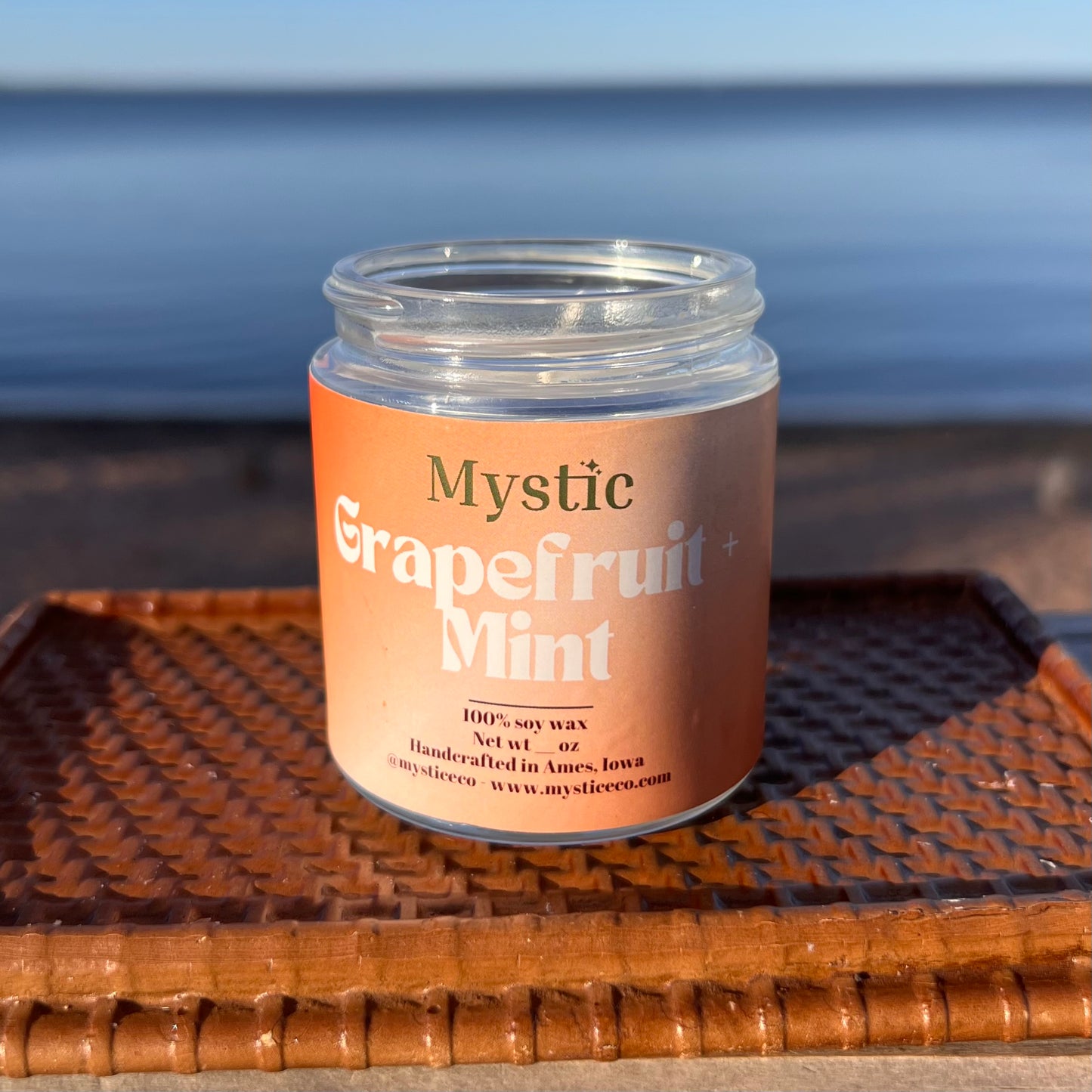 Grapefruit + Mint candle  | grapefruit, mint, apple, rhubarb | eco-friendly non-toxic summer candle