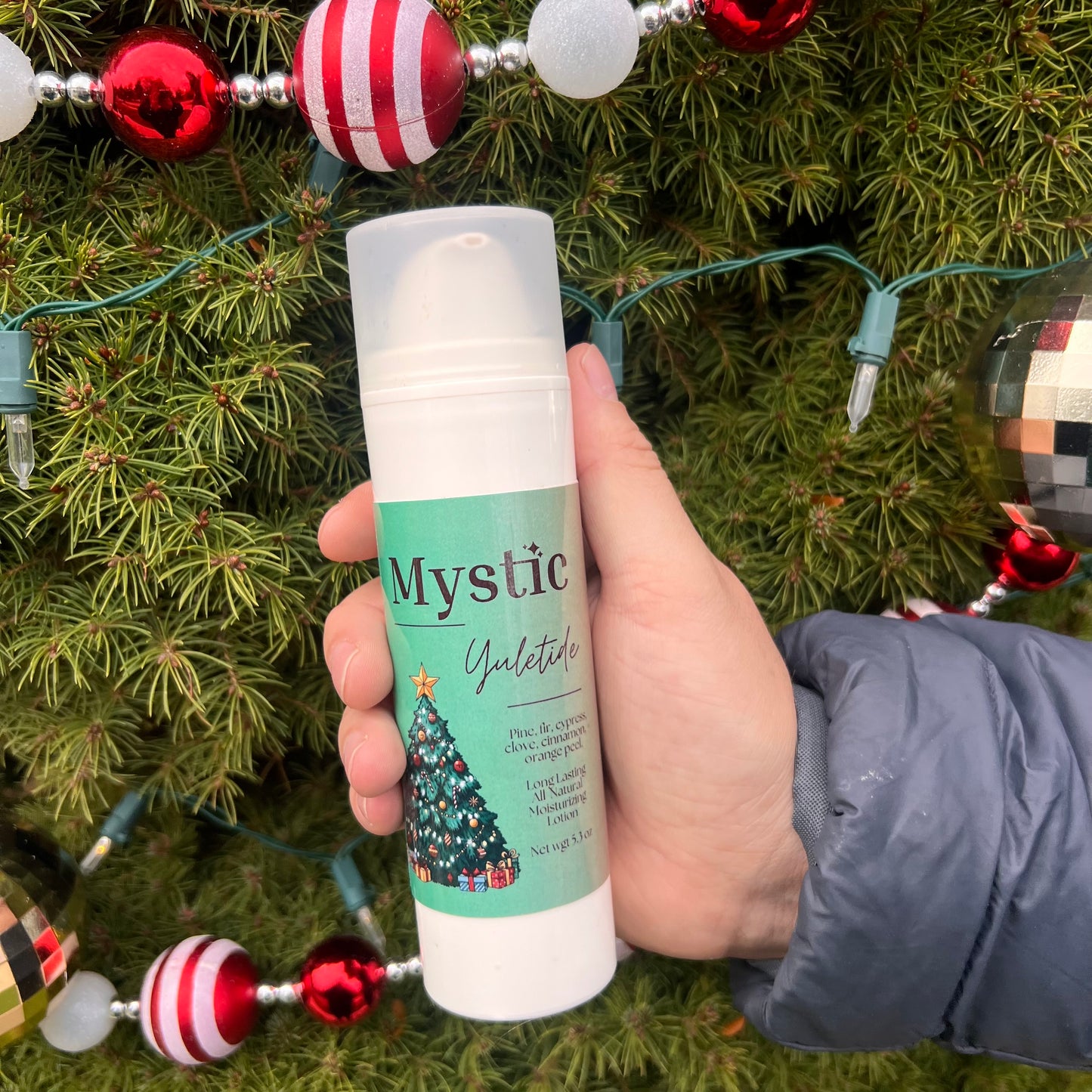 Yuletide lotion | 5.3 oz almond-oil based lightweight hydrating formula