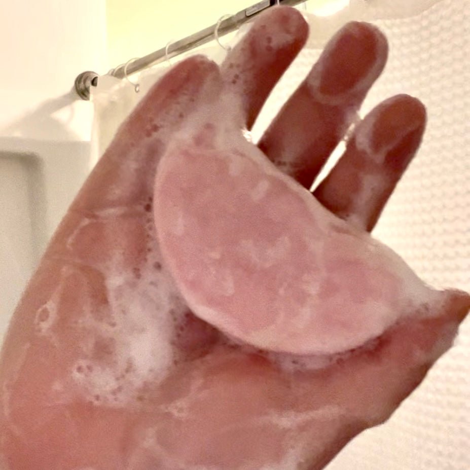 Green Tea Shampoo Bar | Strawberry & Green Tea scented | 100% plastic-free, luxurious, and eco-friendly shampoo - Mystic Eco