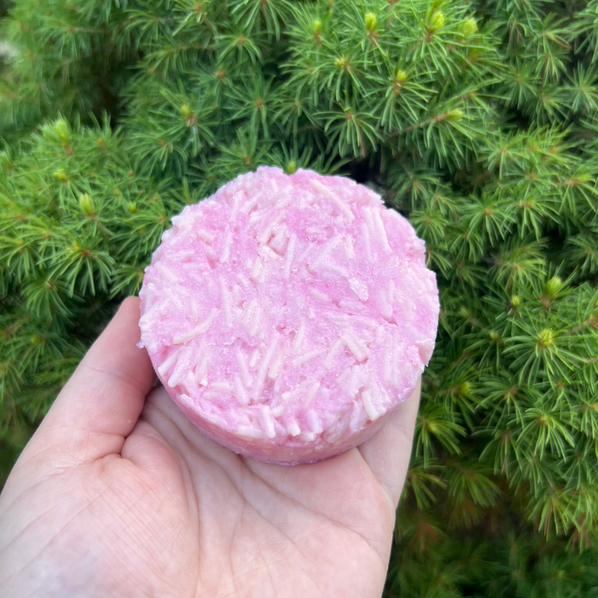 Green Tea Shampoo Bar | Strawberry & Green Tea scented | 100% plastic-free, luxurious, and eco-friendly shampoo - Mystic Eco